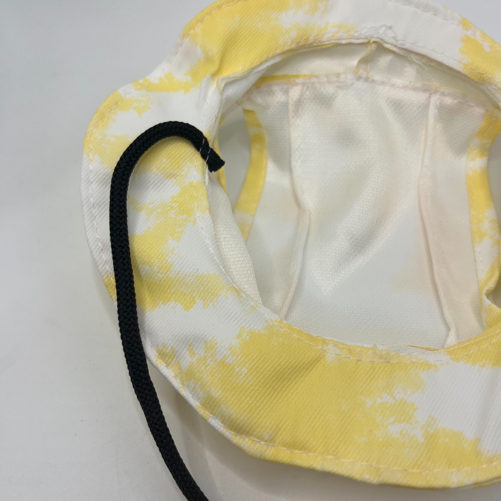 Pet Bucket Hat for Cats & Dogs - Bestseller, Sun Protection, Ear-Friendly Design