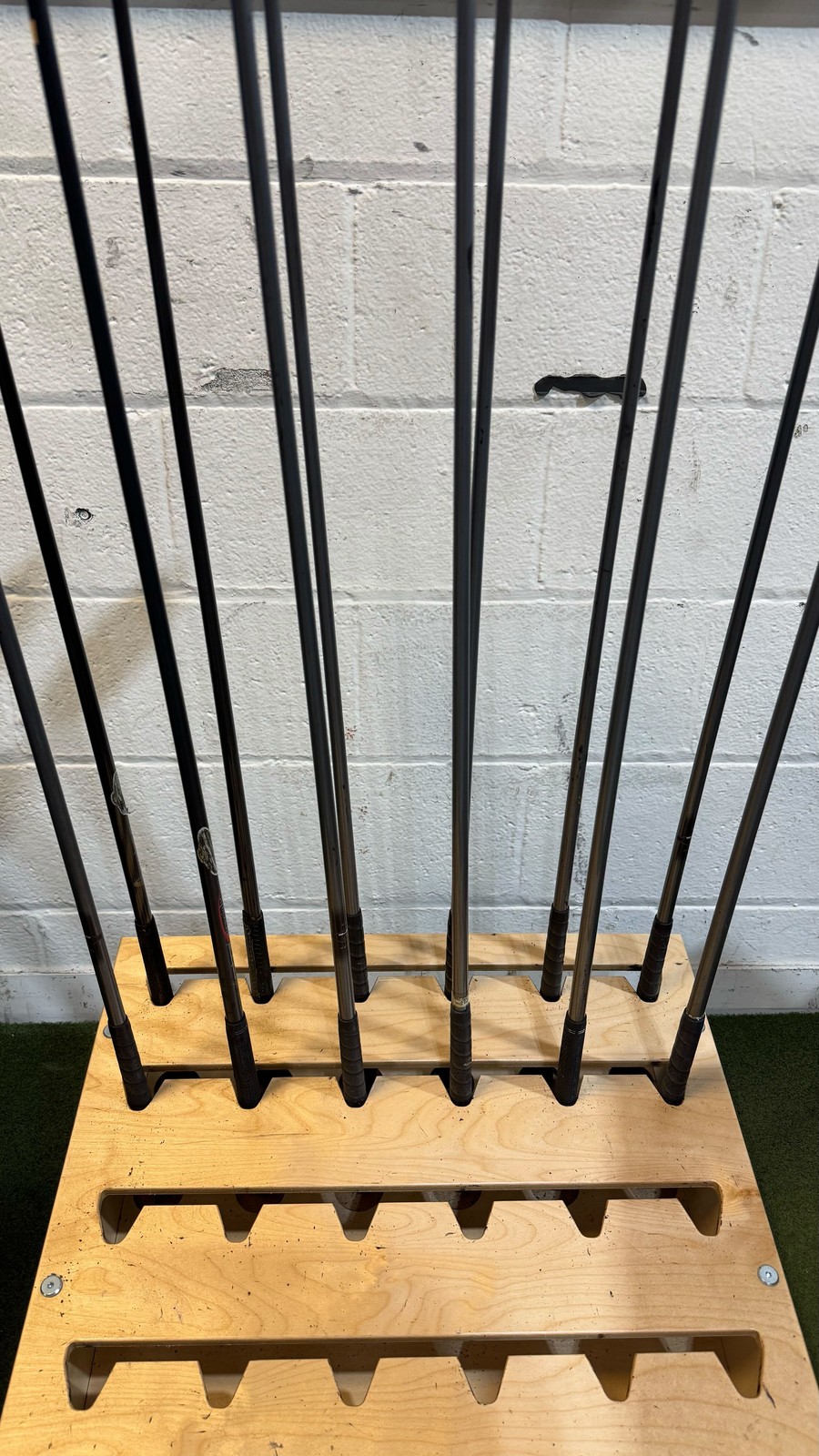 Wholesale Lot of 25 Golf Clubs - Vintage Cobra Drivers