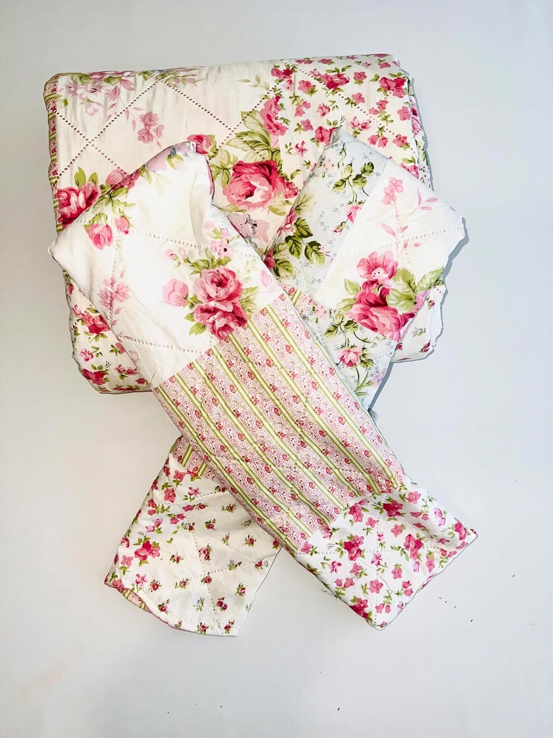 3-Piece Queen Size Printed Patchwork  Quilt Set - Pink Flower Floral Polka Dots