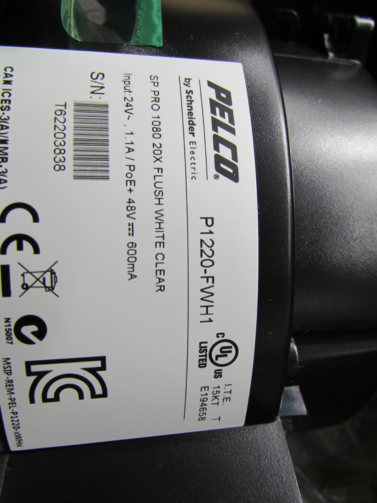 ESTATE* NEW PELCO P1220 -FWH1 2 MEGAPIXEL NETWORK IN-CEILING INDOOR DOME CAMERA