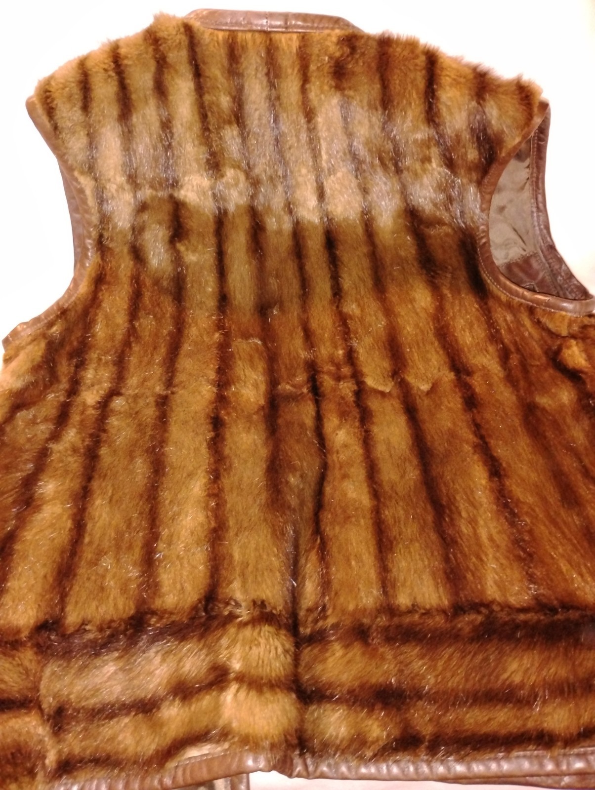 VINTAGE MENS MINK FUR VEST DEER ANTLER TAXIDERMY MOUNTAIN MAN MANCAVE HUNTER HTF