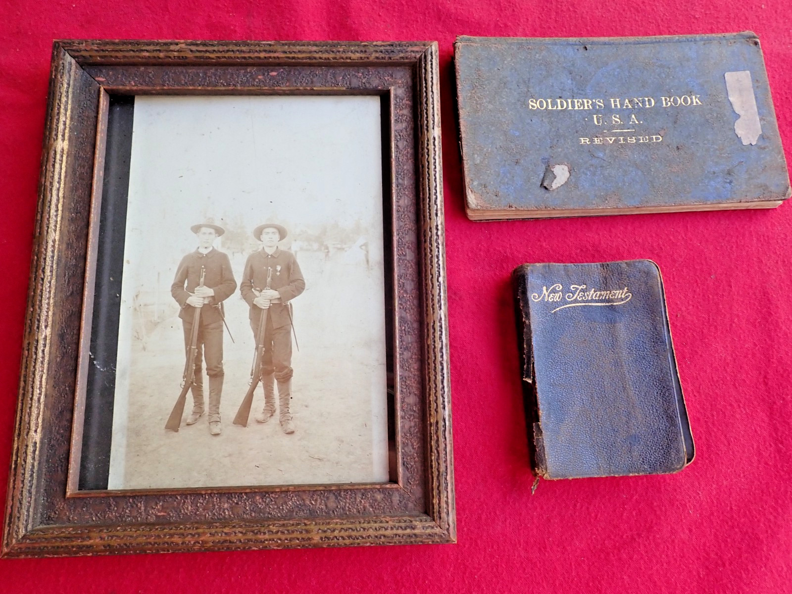 SPANISH AMERICAN WAR SOLDIER GROUPING WITH PHOTO AND NAME ORIGNAL AUTHENTIC