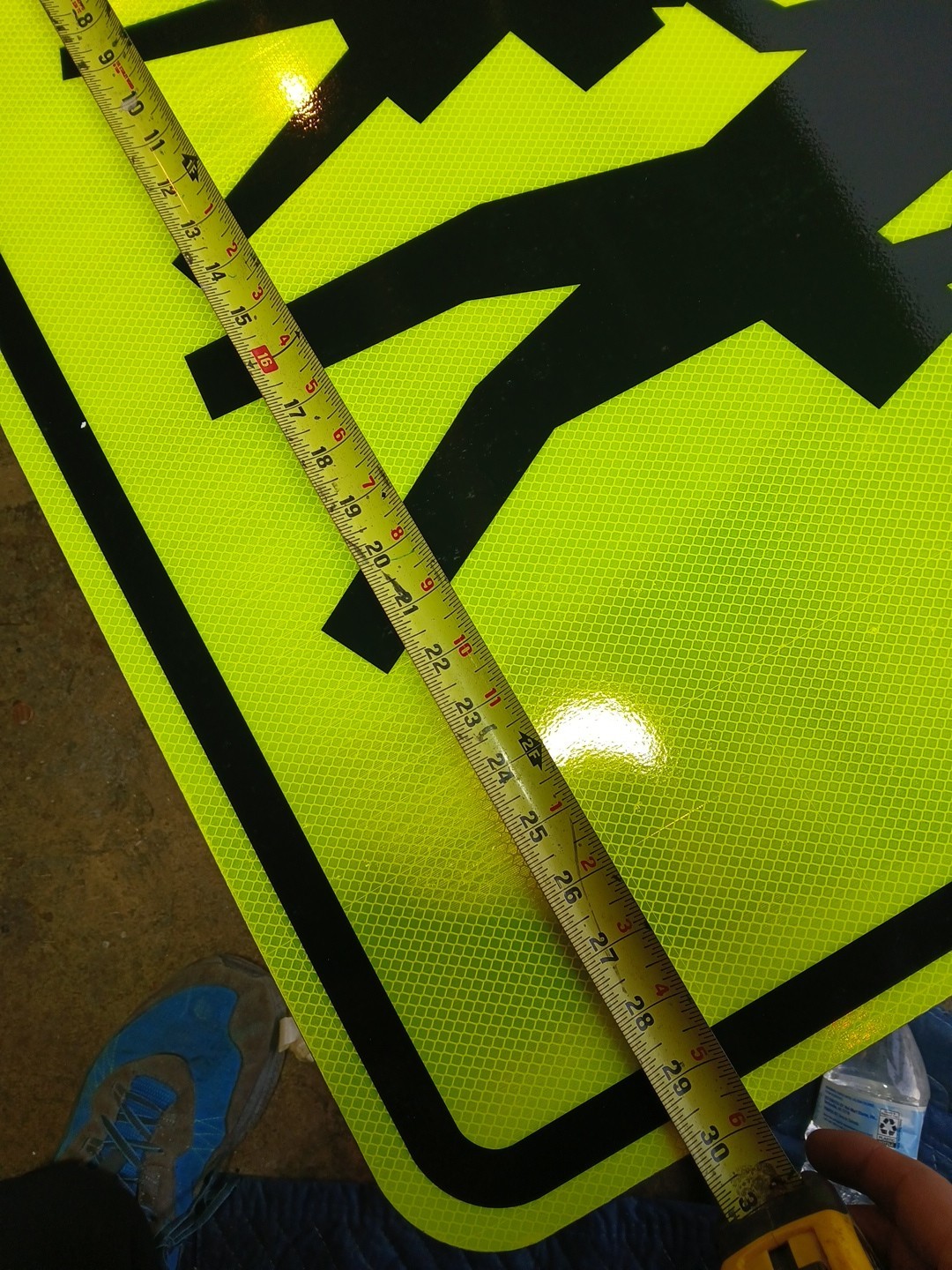 Metal Reflective Crosswalking Sign