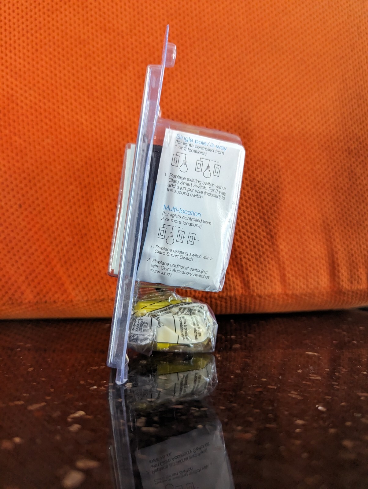 Lutron DVRF-5NS-WH-R Smart Switch Claro BOX DAMAGED