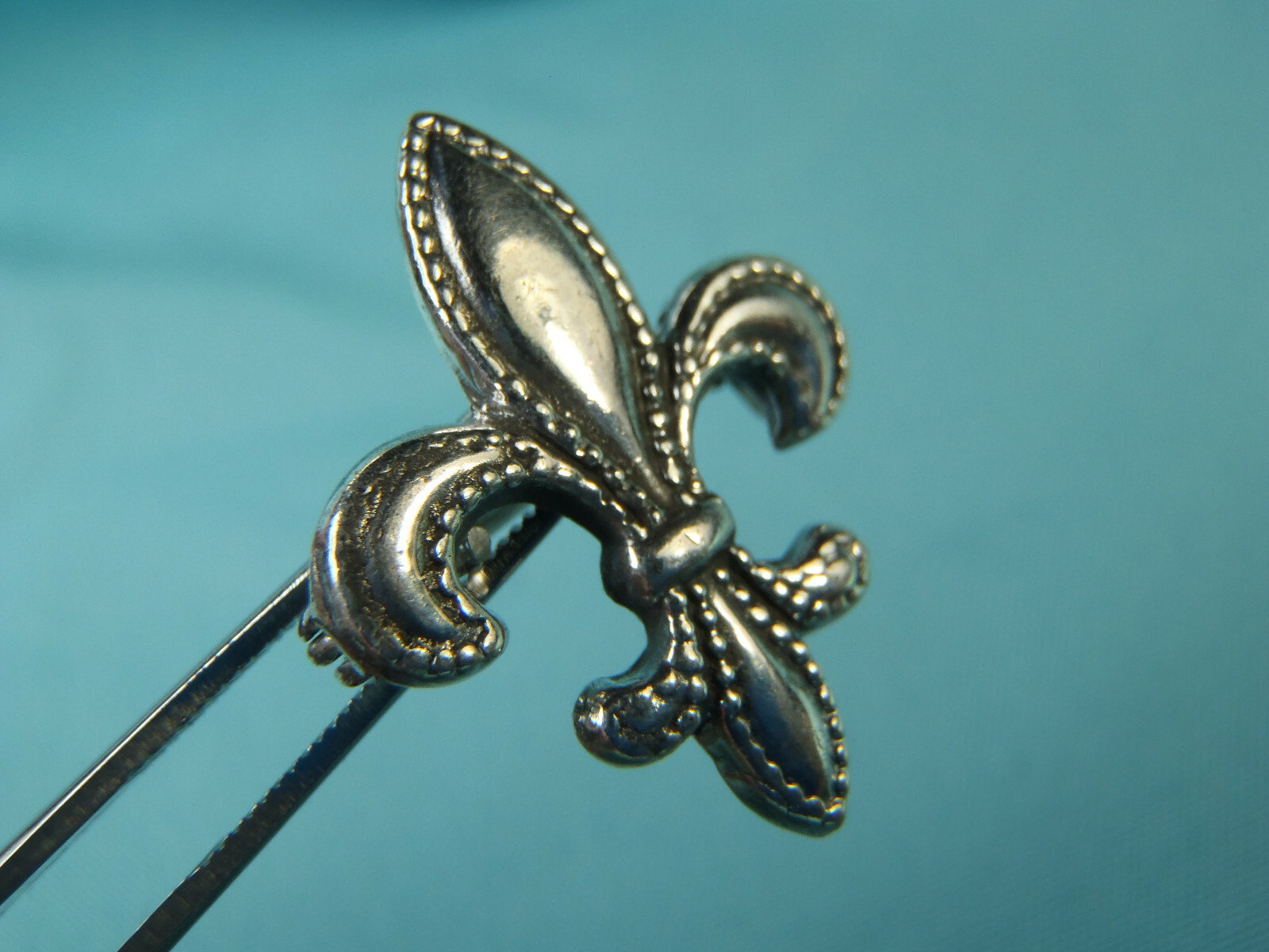 Estate Sterling Silver Fleur De Lis Brooch Pin Pendant 23mm x 19mm 2.0 Grams