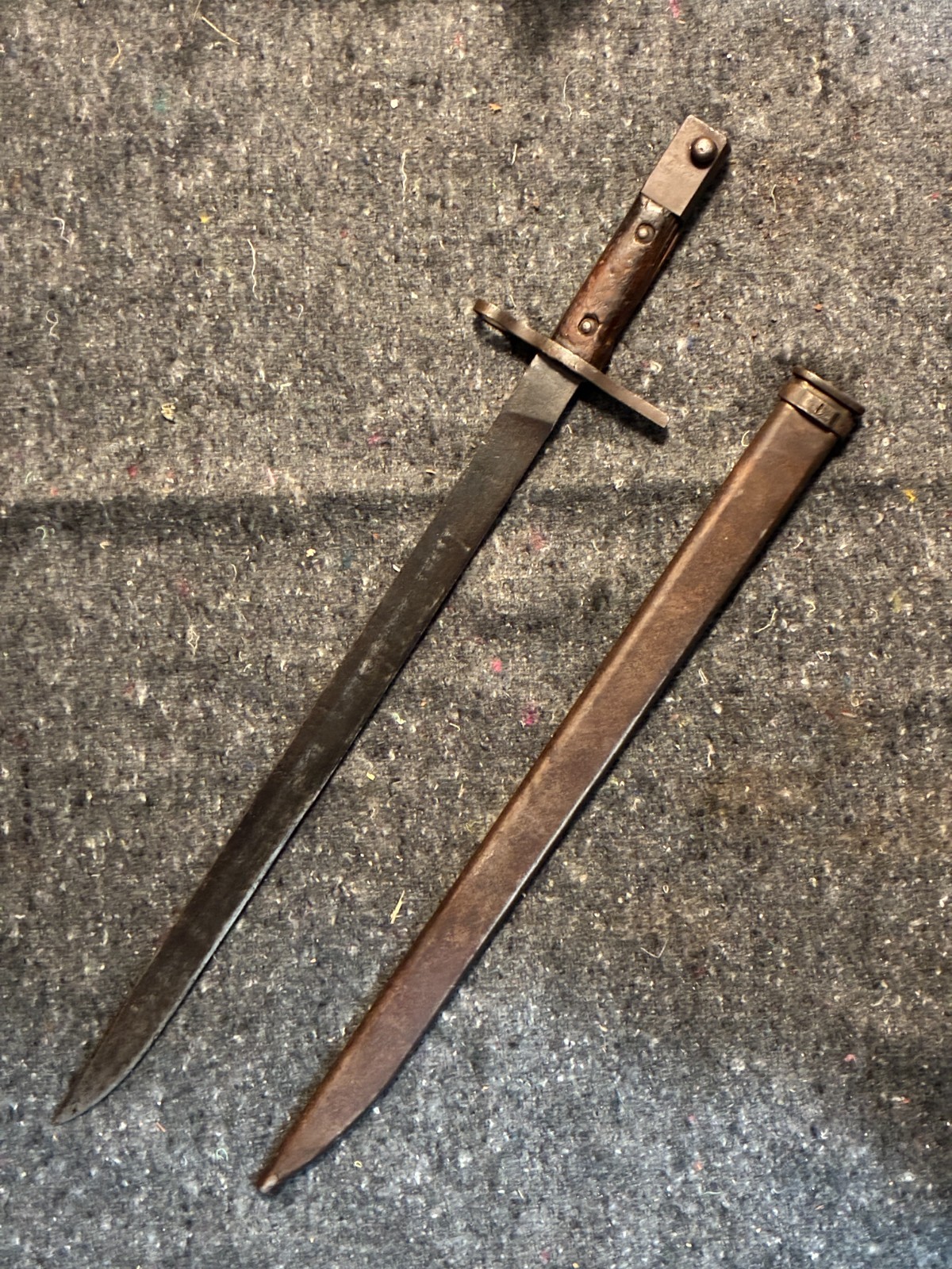 WW2 JAPANESE TYPE 30 ARISAKA BAYONET AND SCABBARD