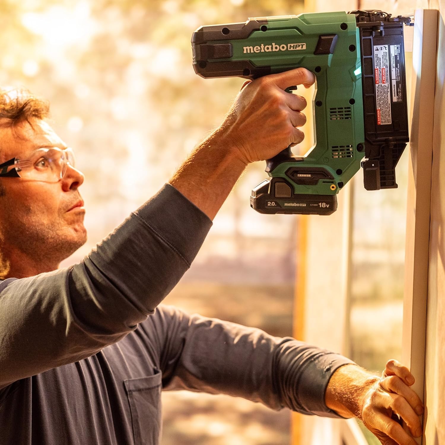 18V MultiVolt Compact Cordless Brad Nailer Kit, 18 Gauge Nailer with Power Tool