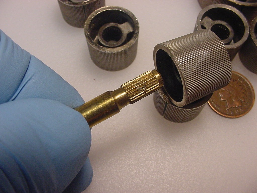 DYNACO PAS2 TUBE PREAMPLIFIER 8PCS RIPPLE INSERT SHAFT CONTROL KNOB LOT (OEM)