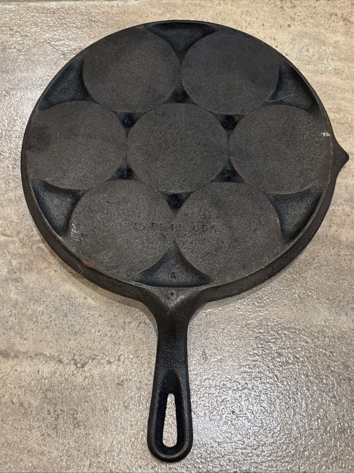 Vintage Unbranded Cast Iron Pancake Plett Pan - Marked Made In USA