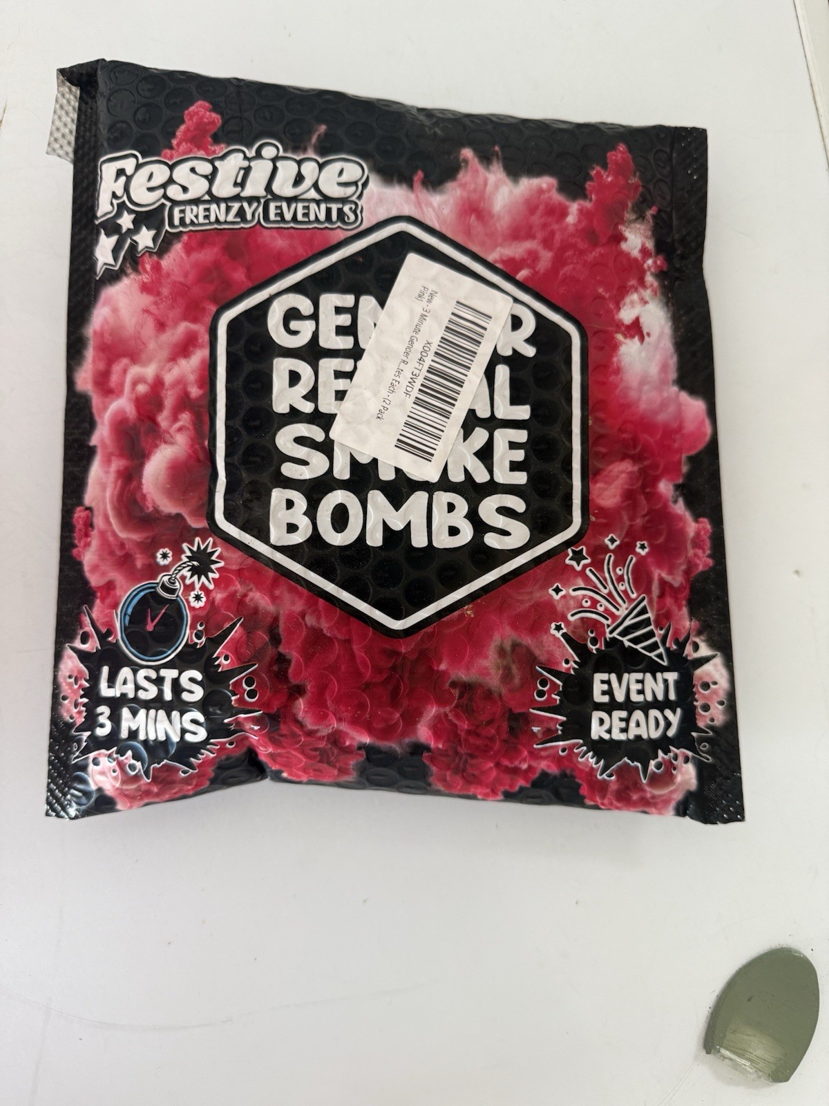 15lbs of pink powder and 2 pink smoke bombs