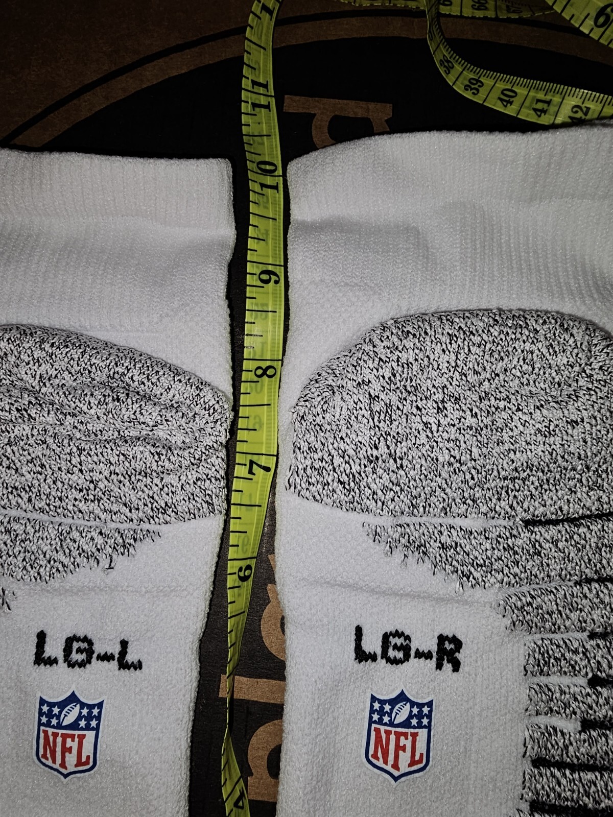 NIKE NFL Team Issued White Compression Grip Ankle Socks Men L-2XL