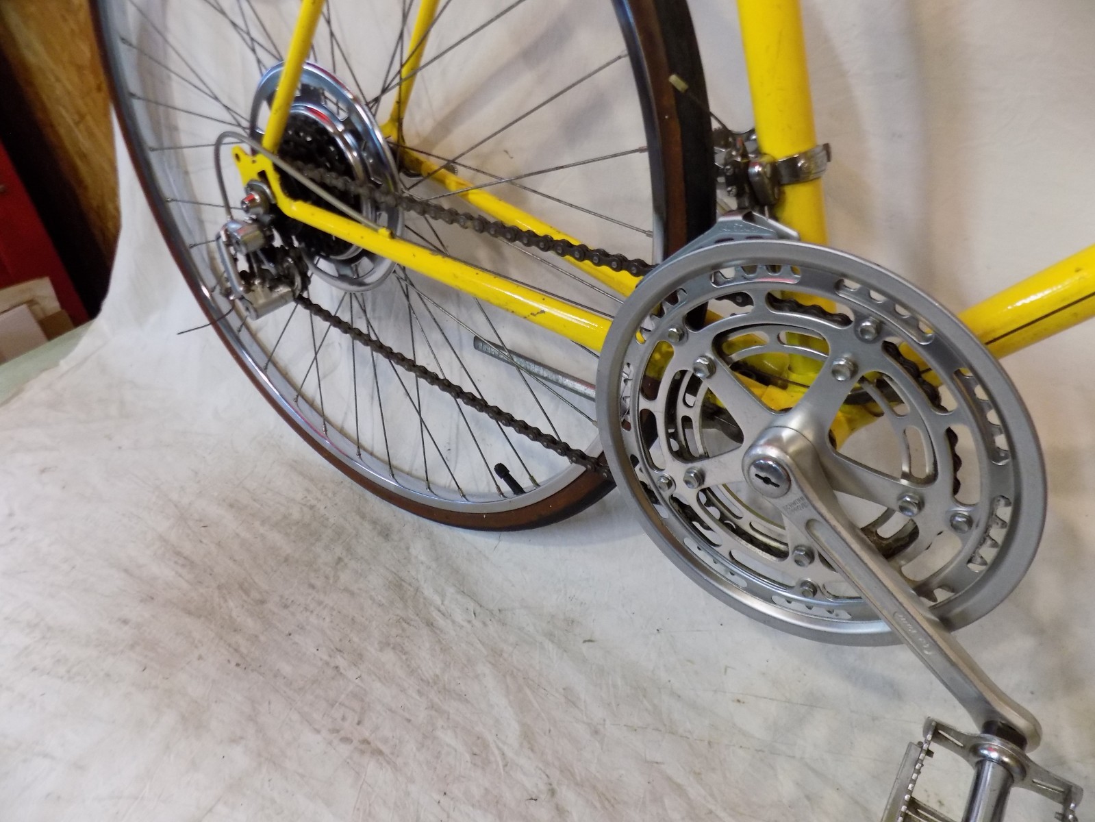 1974 SCHWINN LE TOUR MENS 10-SPEED ROAD BIKE SUPER SPORT VOYAGEUR 12 VINTAGE 74