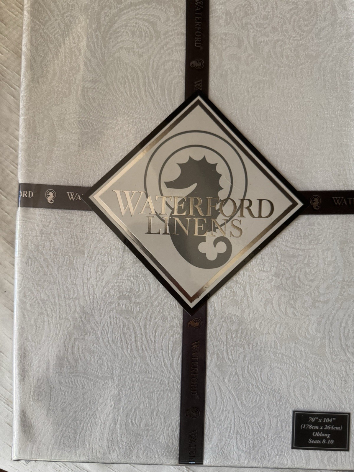 $70 NEW PEARL CHELSEA WATERFORD LINENS TABLECLOTH Oblong 70”x104” 8 To 10 Seats