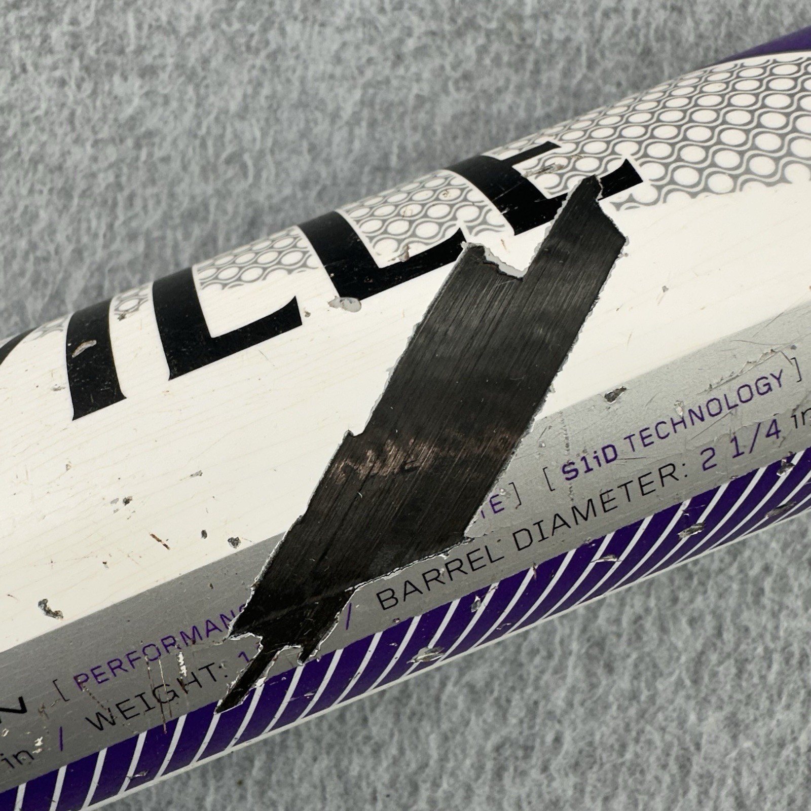 Louisville Slugger XENO FPXN151 30" 20oz (-11) Fastpitch Softball Bat Two Piece