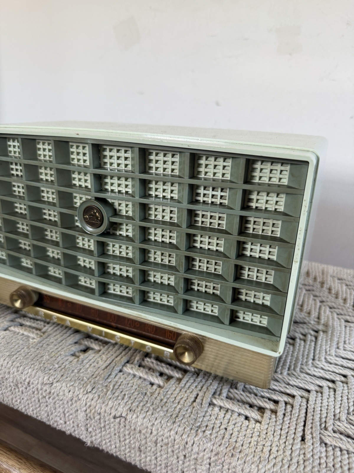 🍊Vintage 1956 RCA Victor Tube AM Radio Receiver | Model 6-XD-5 “The Glendon”