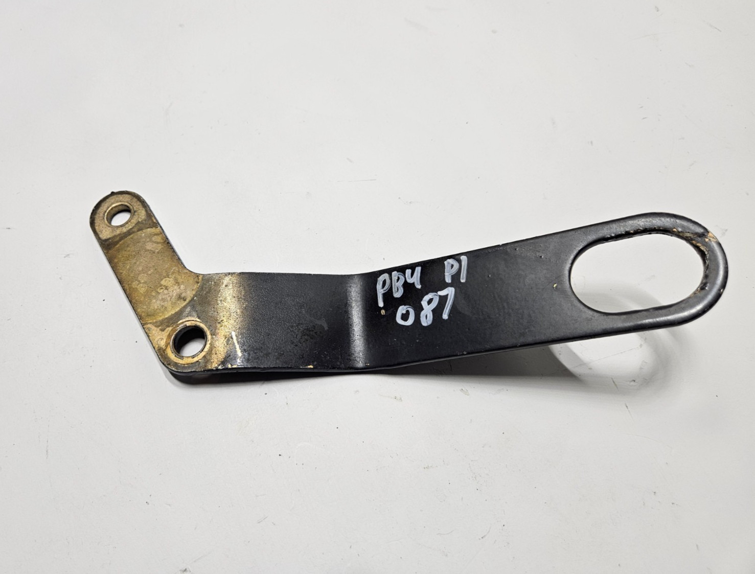 OMC Lift Bracket Mount 913460