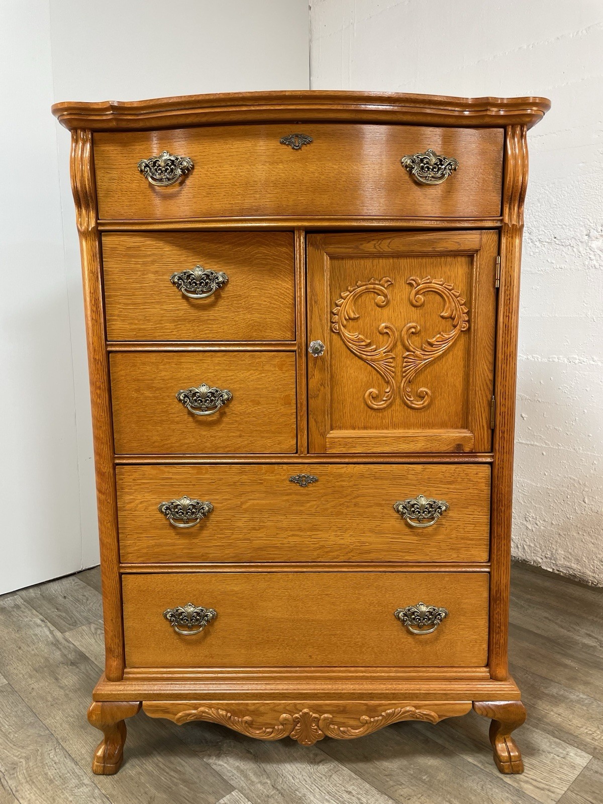 Lexington Furniture Door Chest Victorian Sampler Collection