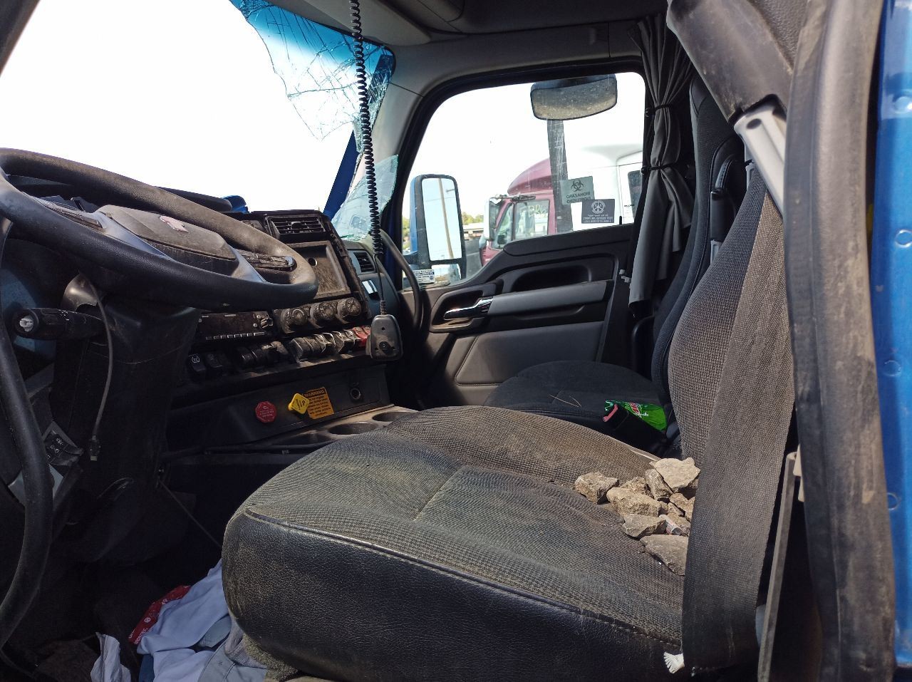 F21-1035 Kenworth T680 Sleeper Temperature Control (12340662