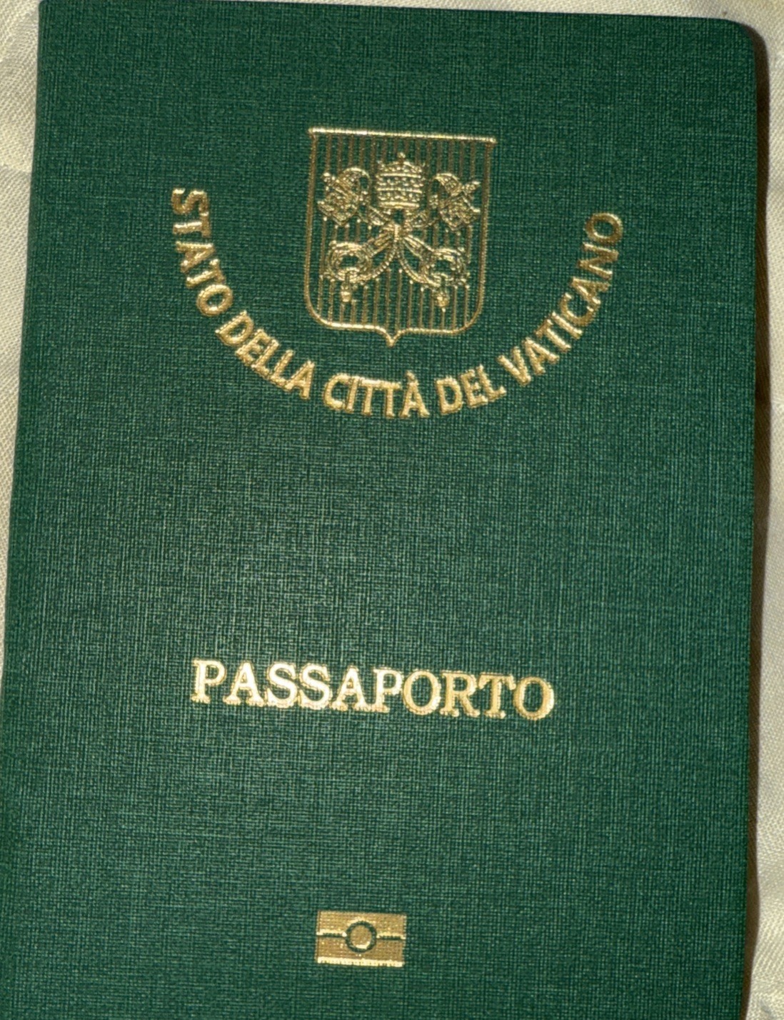 “RETIRED “OBSOLETE “VATICAN CITY” Passport Simulation Prop Notebook - MOVIE PROP