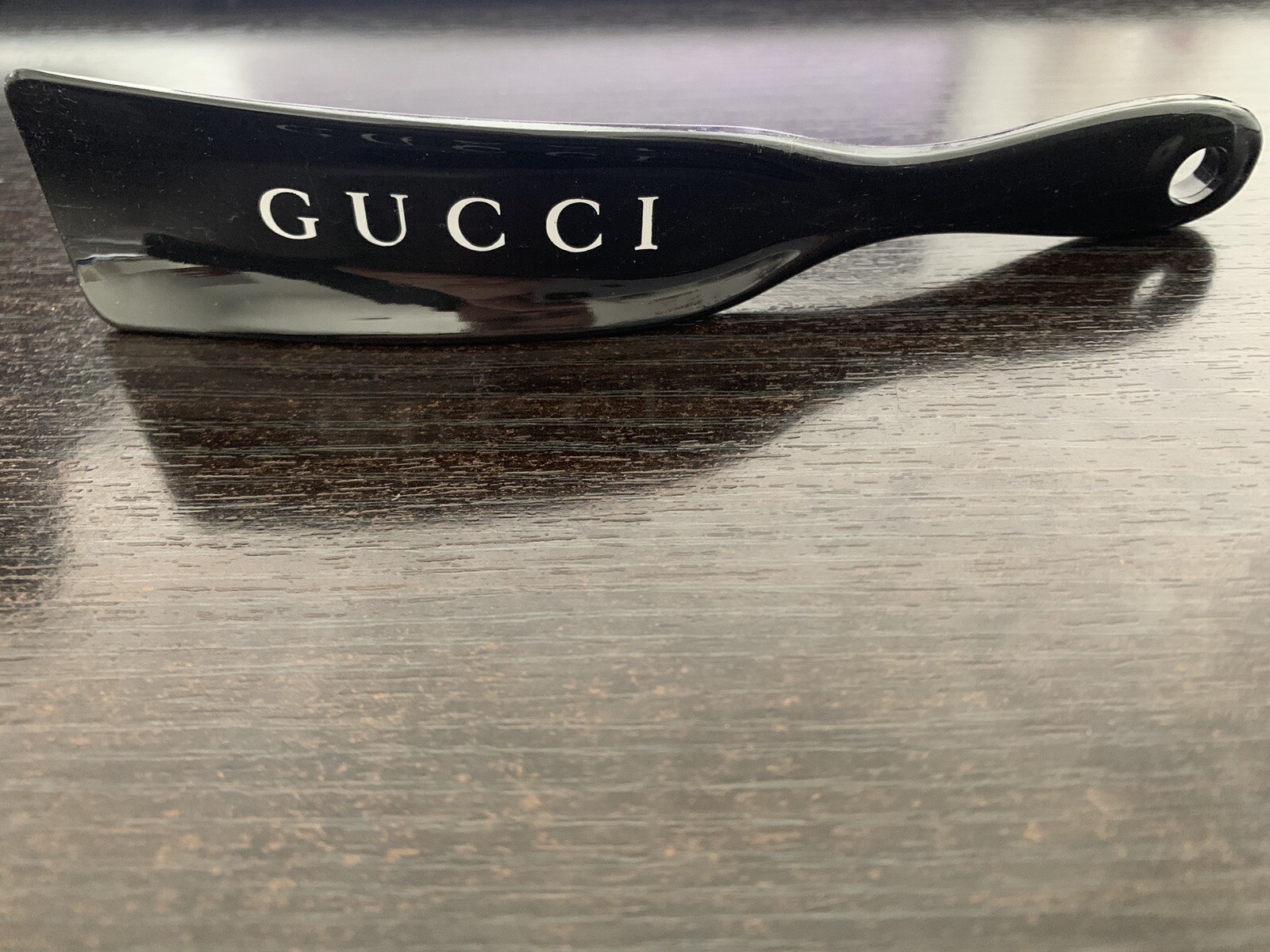 3 NEW GUCCI SHOEHORNS 100% AUTHENTIC GUCCI- BROWN WHITE LETTERS HARD PLASTIC 7"