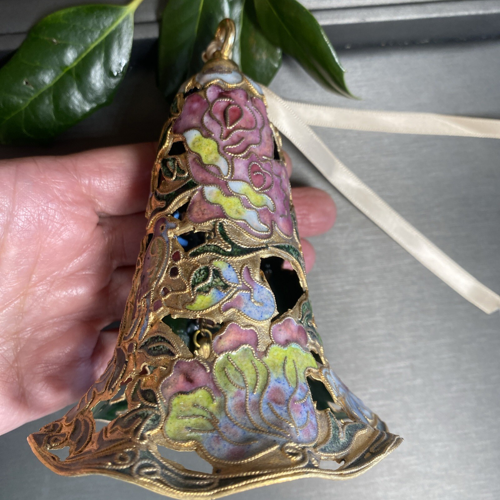 Vintage Bell Cloisonne Enamel Estate Pre-Owned Hand Crafted Bird Flower Pierced