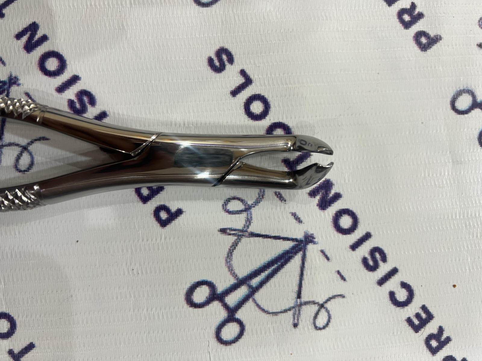 Hu-Friedy #222 Extraction Forceps, Lower Molar