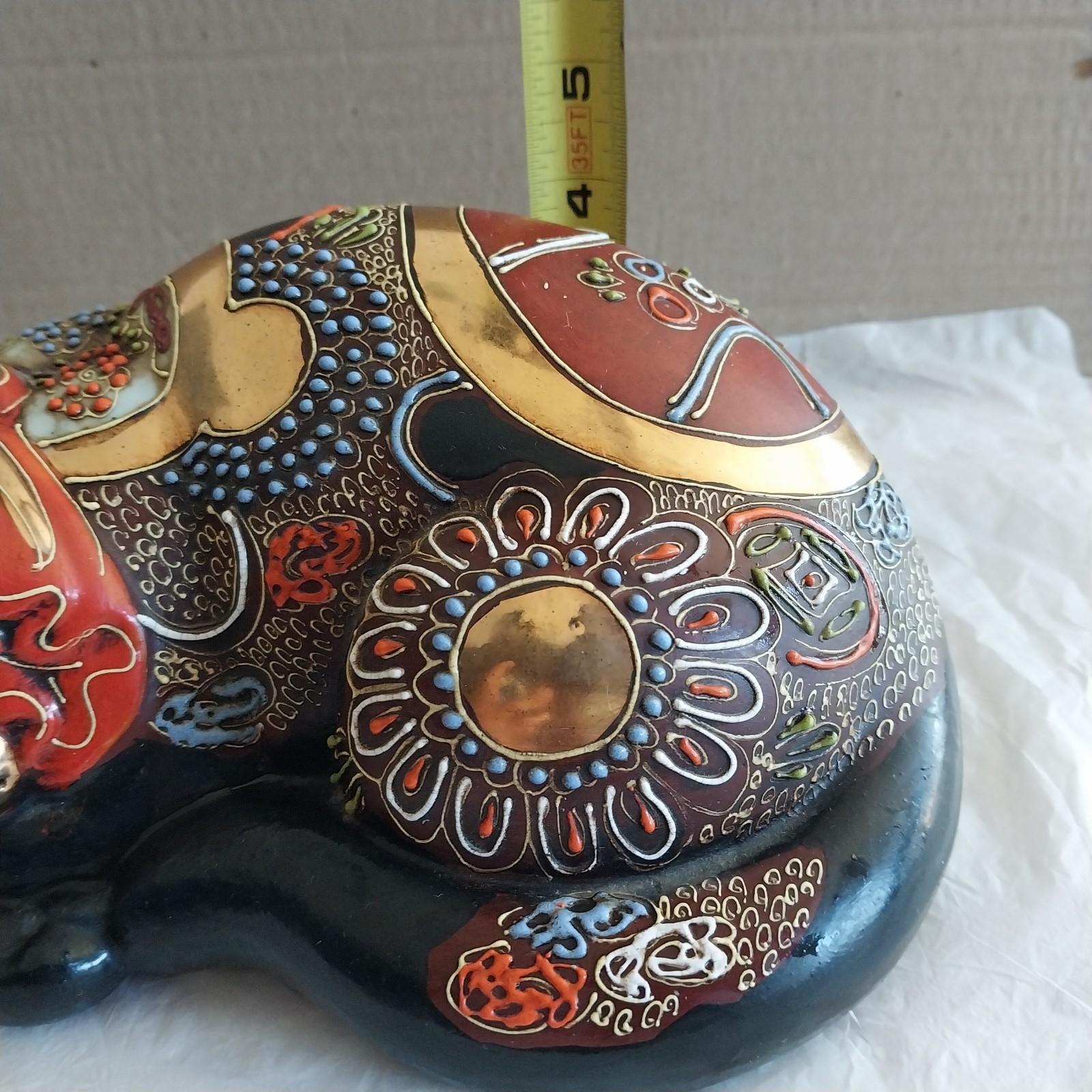 Japanese Kutani Style Moriage Nemurii Neko Sleeping Cat 10" Signed Black Gold