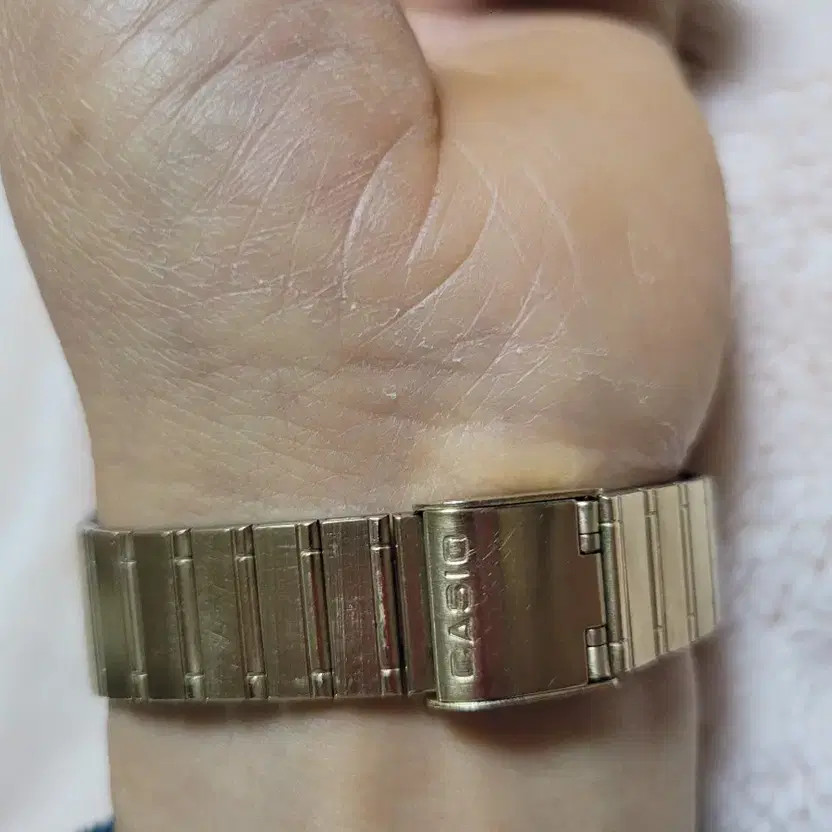 Casio Data Bank 150 Gold Edition Calculator Watch