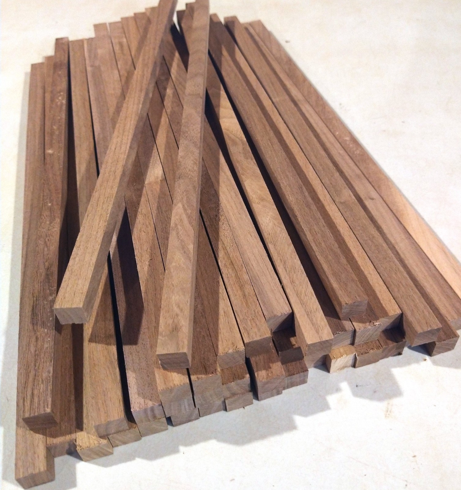 1/2" x 1/2" x 16" - 40 BLACK WALNUT Square Wood Dowels DIY Models Doll House S4S
