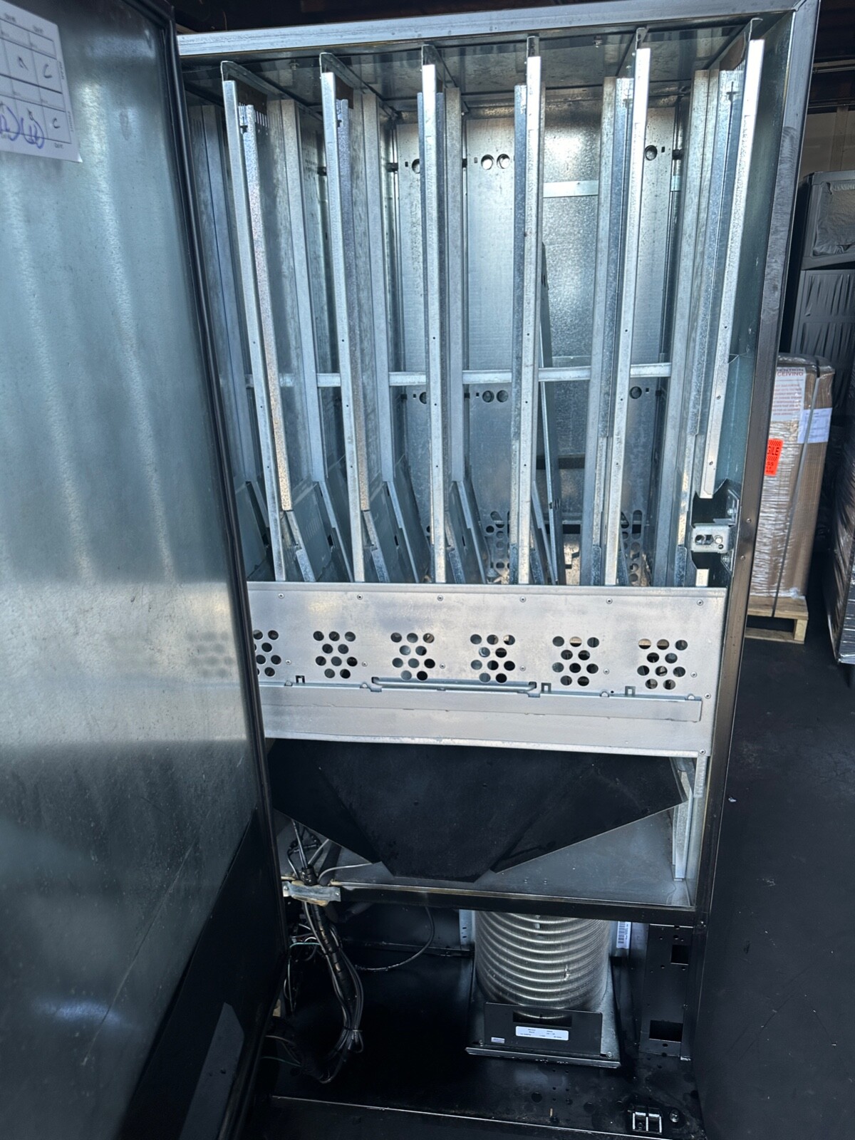 Royal 660 Coke Chameleon Beverage Soda Vending Machine MDB FREE SHIPPING