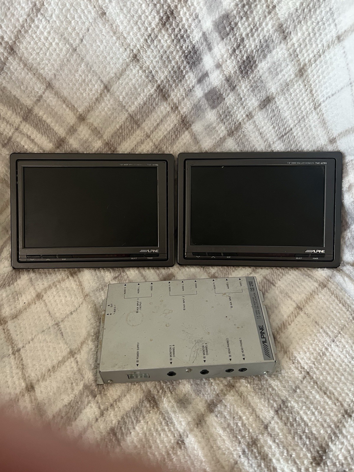 Alpine PKG-M780 Headrest Video Package 2 7” LCD Monitors And Control No Cables
