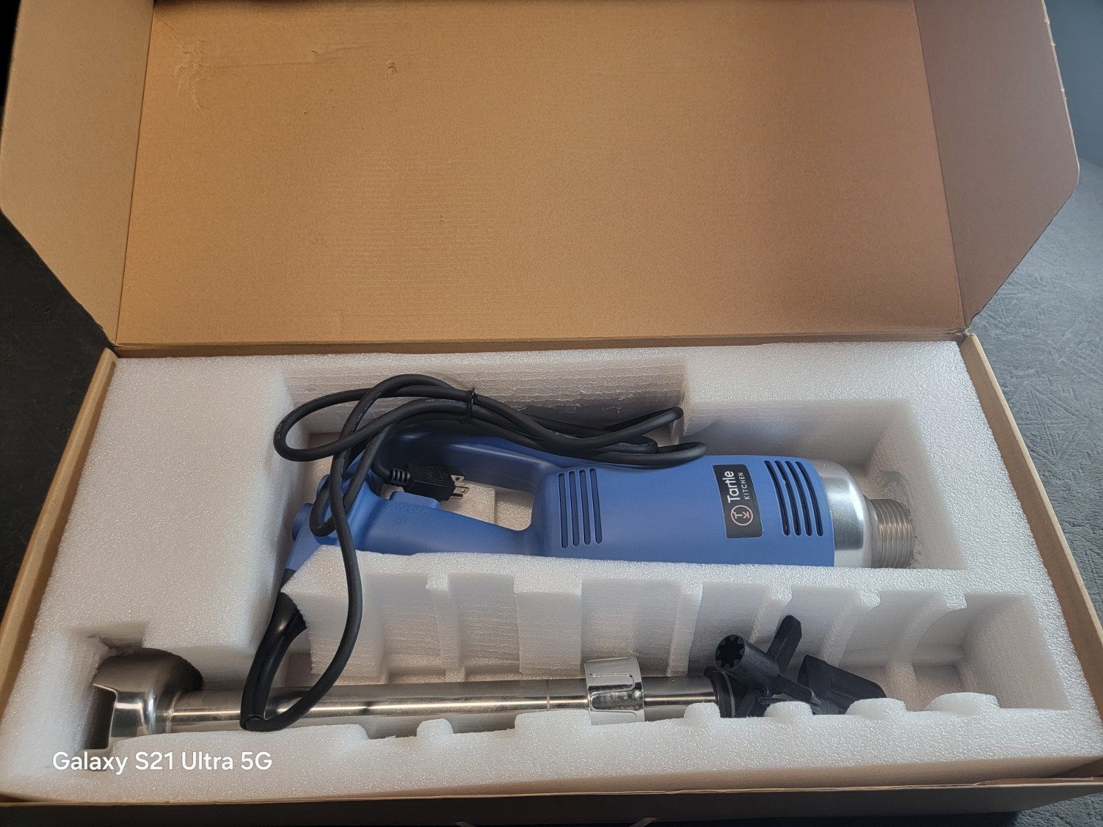 Commercial Immersion Blender, Variable Speed, Extra Heavy Duty 750W 8000-19000