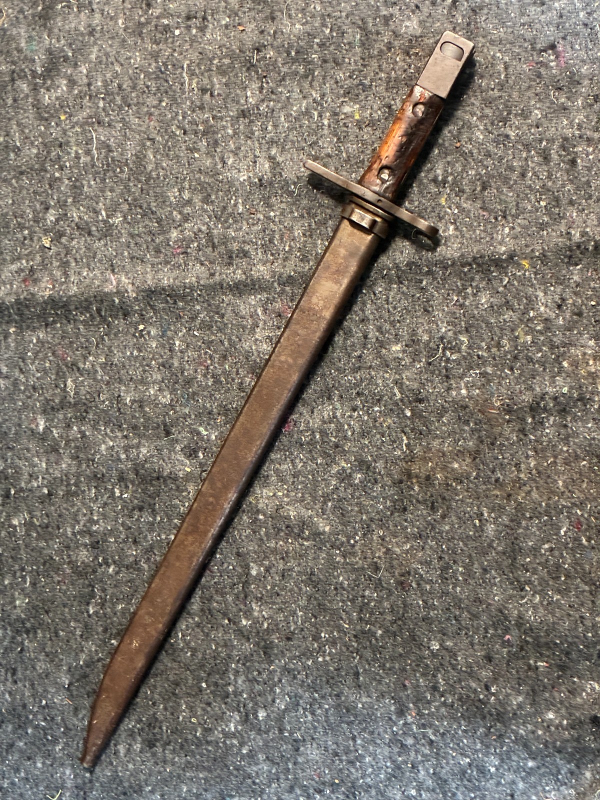 WW2 JAPANESE TYPE 30 ARISAKA BAYONET AND SCABBARD