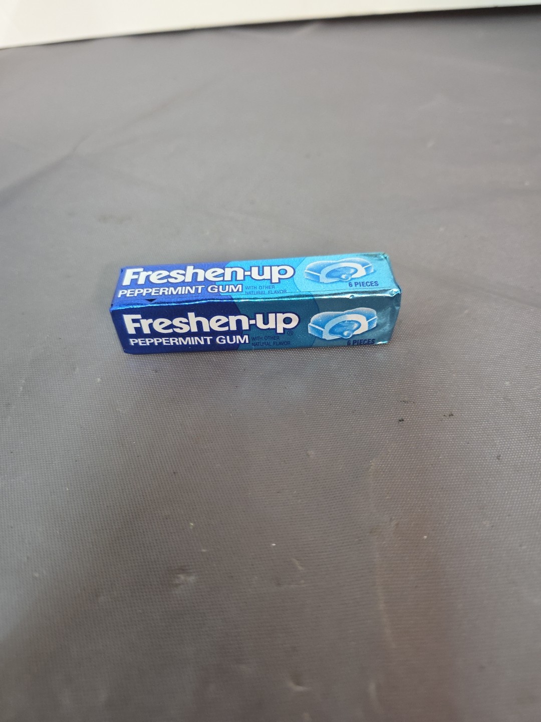 Vintage FRESHEN-UP PEPPERMINT GUM  Unopened  New Old Stock