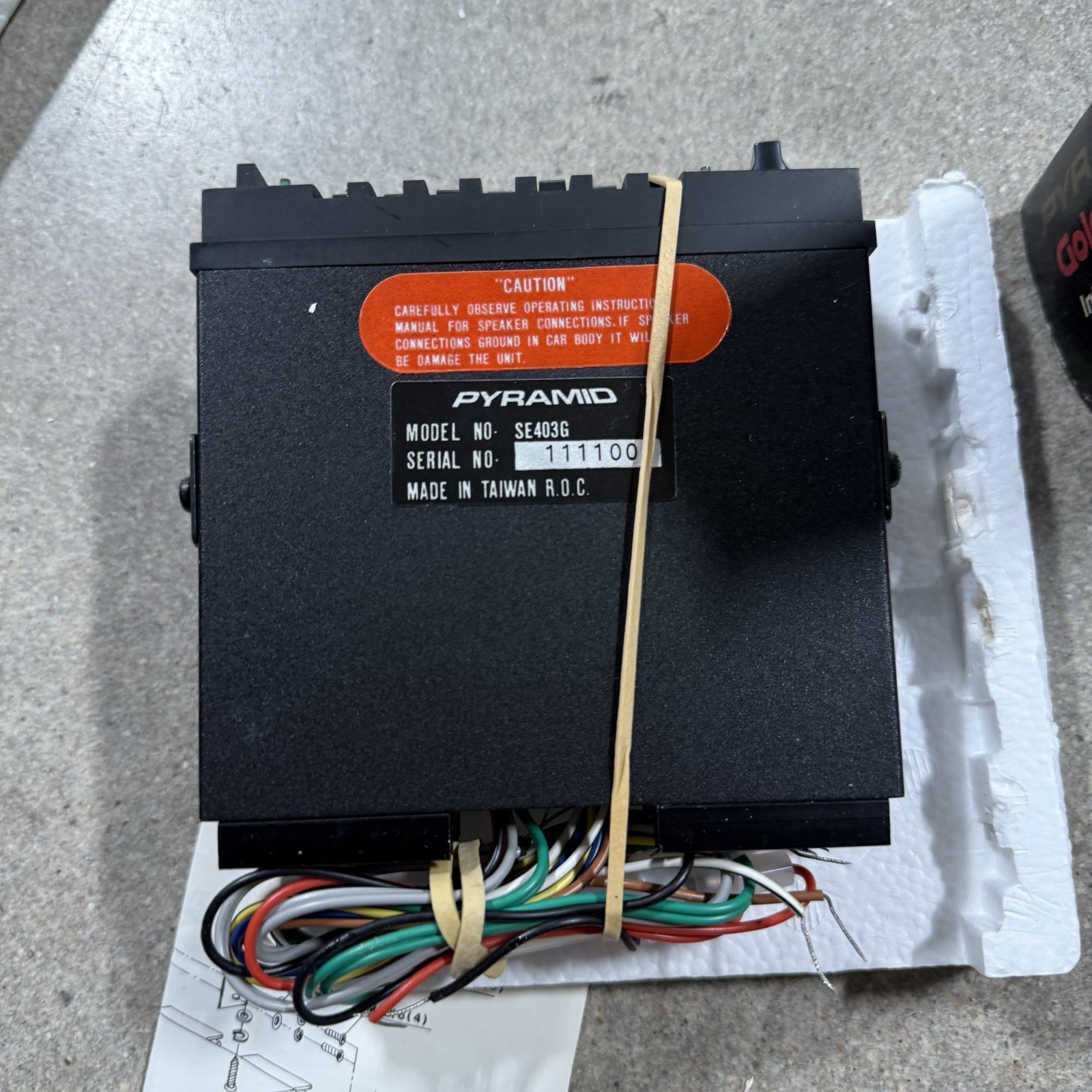 Pyramid SE403G Car Amplifier Equalizer Black Integrated Power *new Old Stock*