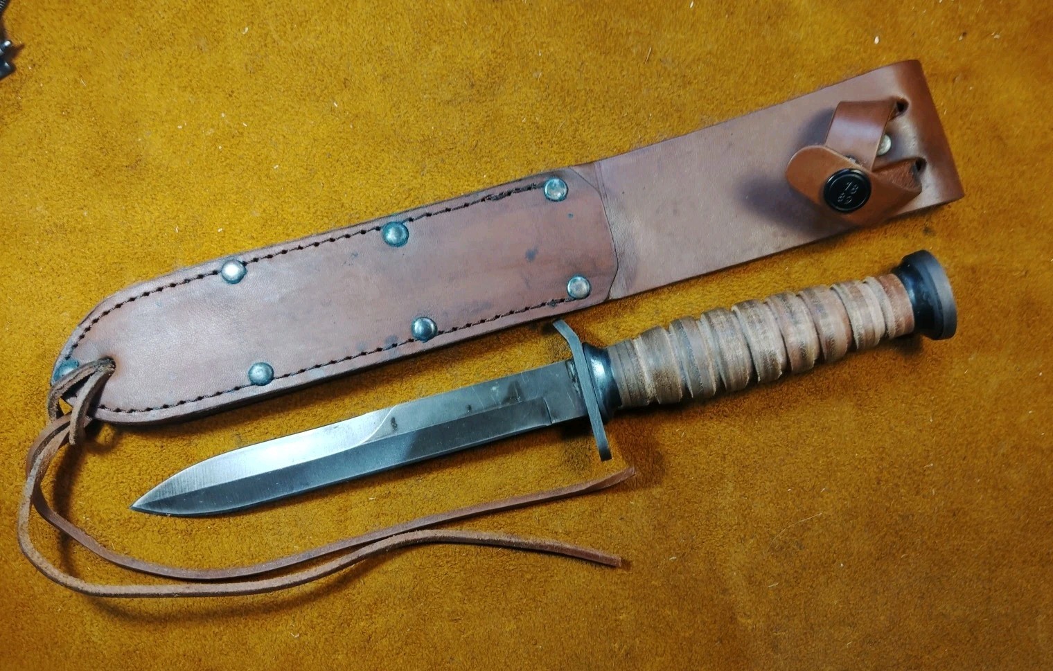 WWII M3 Fighting Knife
