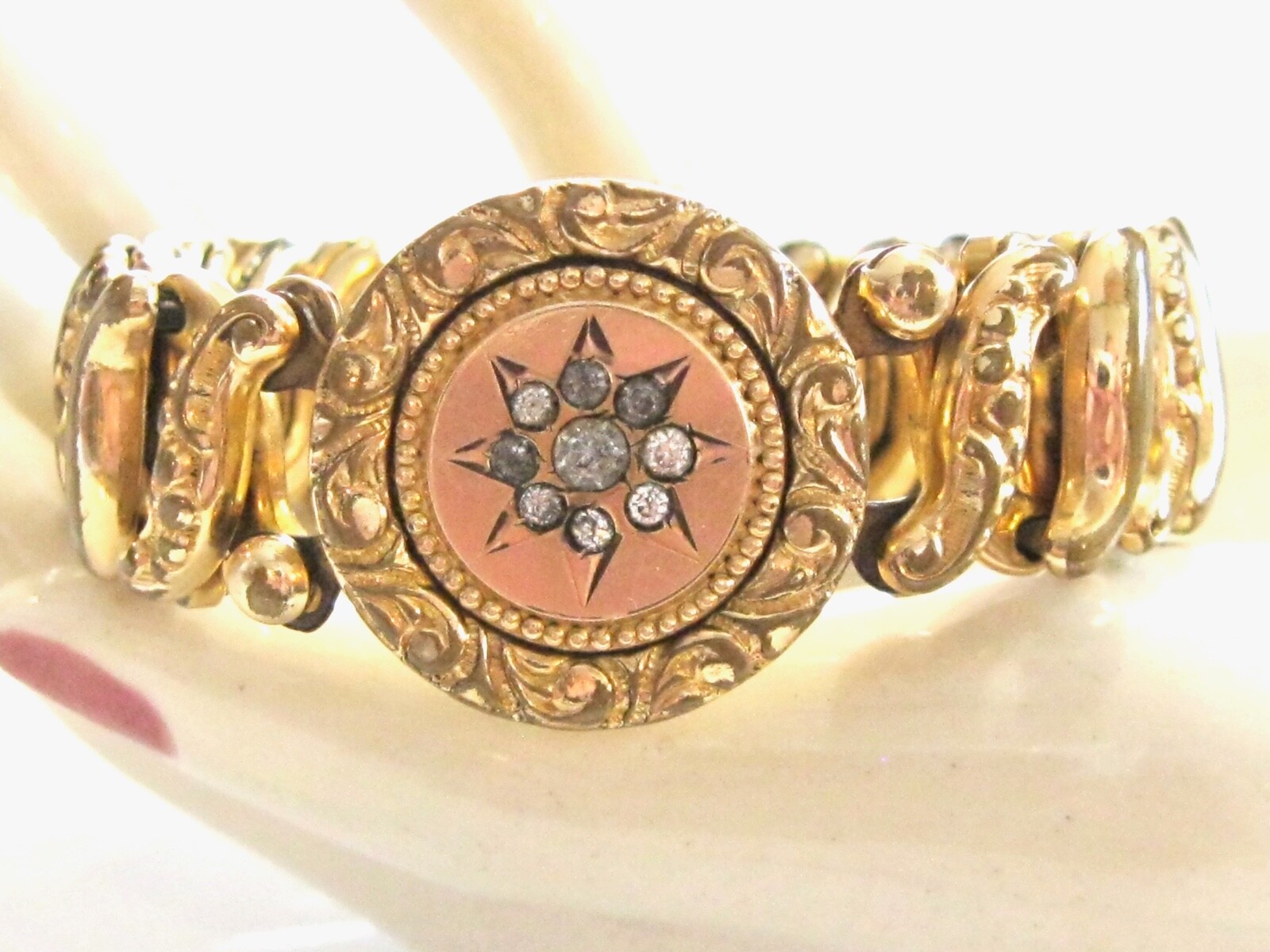 VINTAGE 1940'S WWII ERA SWEETHEART EXPANSION STRETCH BRACELET w RHINESTONES ACME
