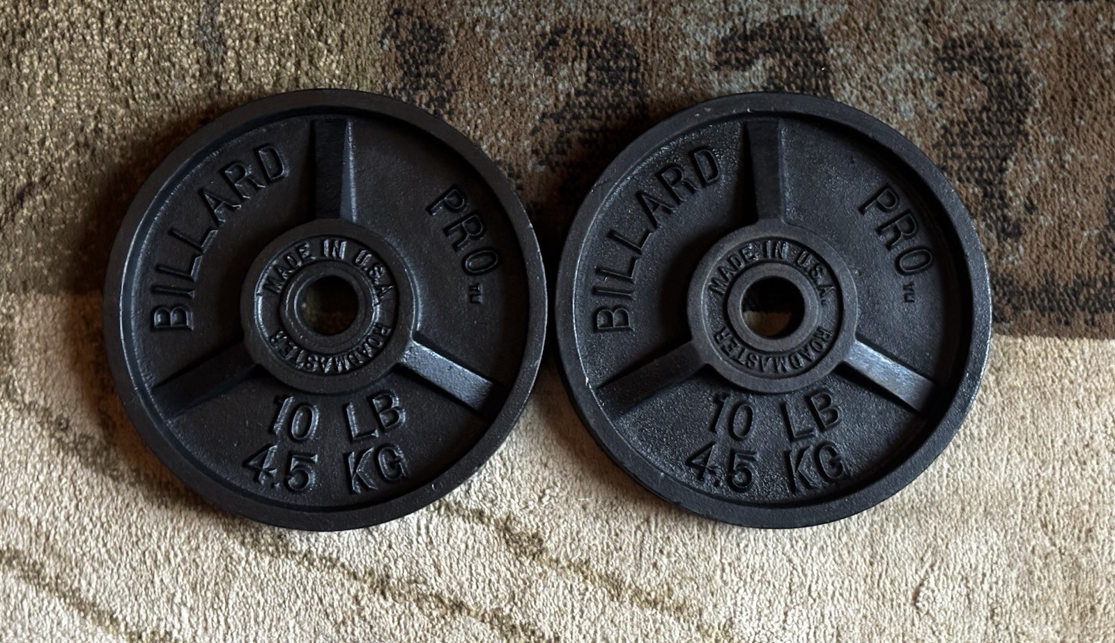 Vintage BILLARD Pro RoadMaster Barbell (2) 10lb Weight Plates 20lbs Made In USA