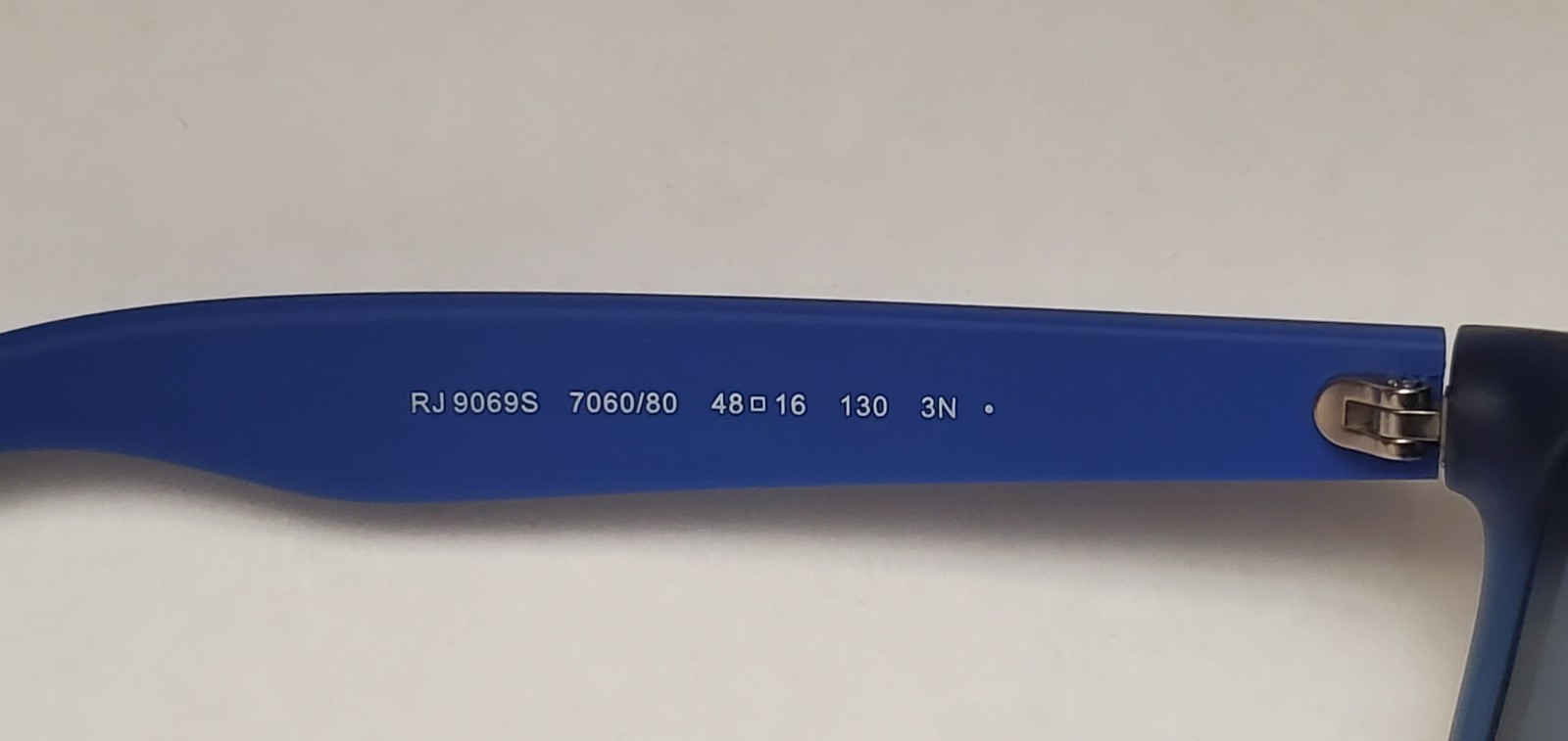 Ray-Ban Jr Justin RJ 9069S 7060/80 48-16-130 Blue Kids Sunglasses With Case