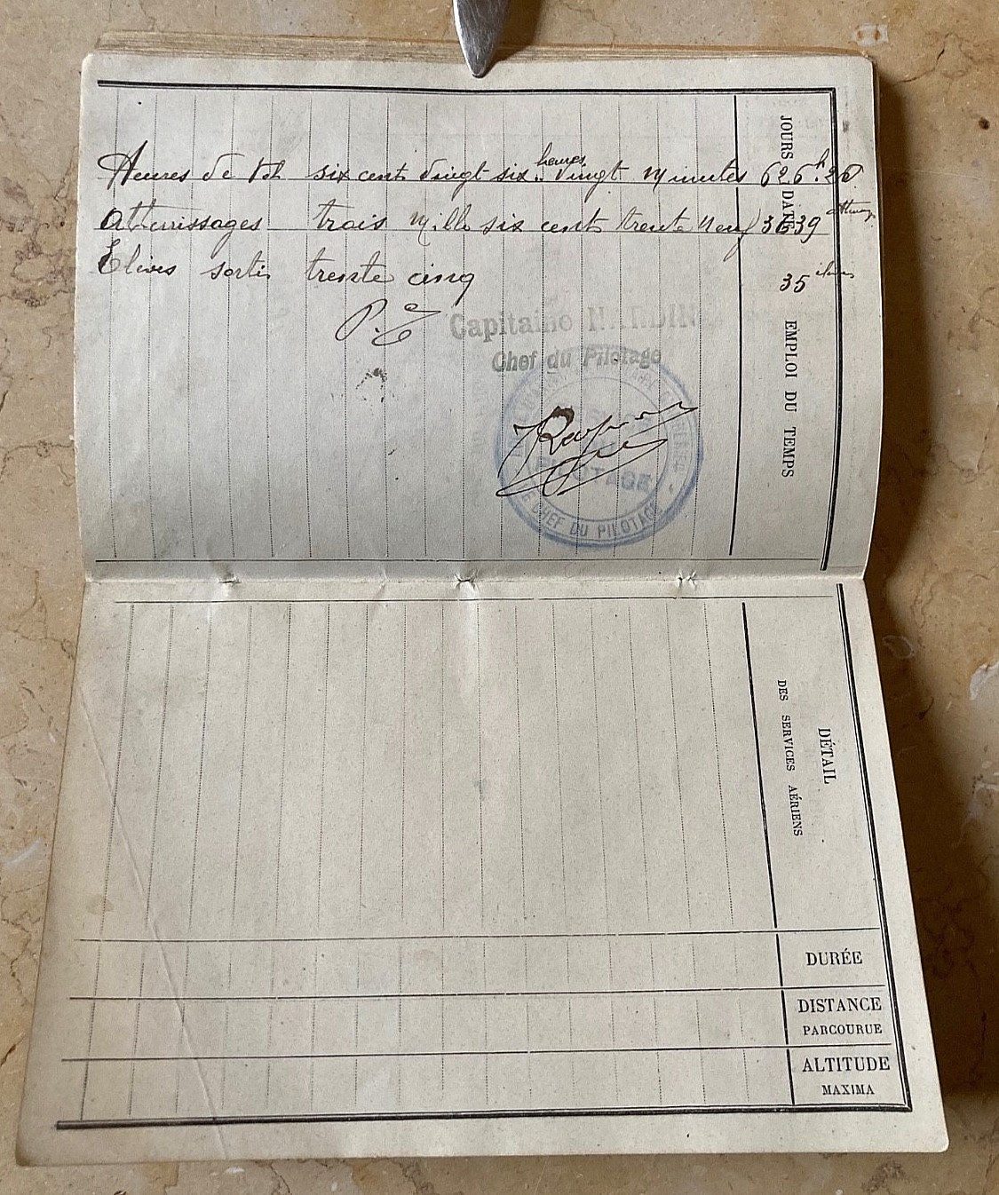 WW1 FRENCH PILOT'S FLIGHT LOG BOOK SIGNED BY (TRAINER OF GUYNEMER) CAPT. NARDIN