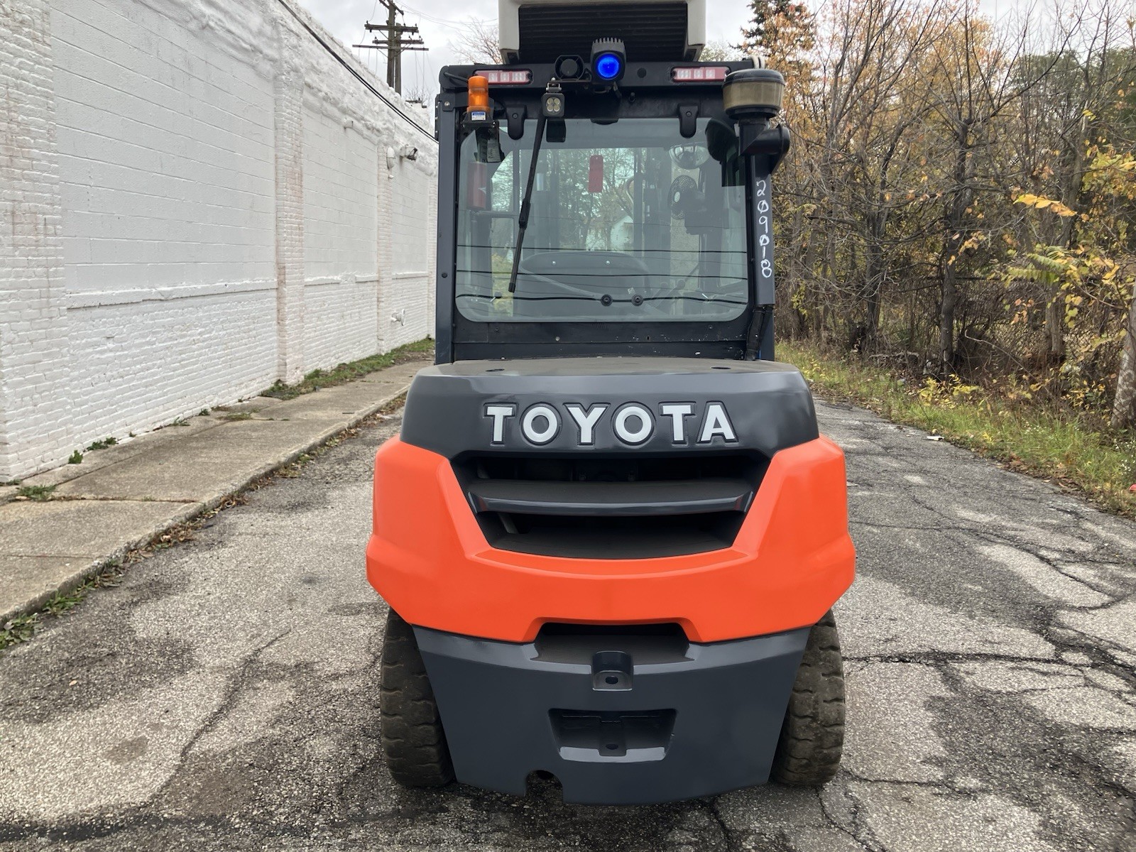 2020 Toyota 8000 LB Solid Pneumatic Forklift With Side Shift and 2 Stage Mast