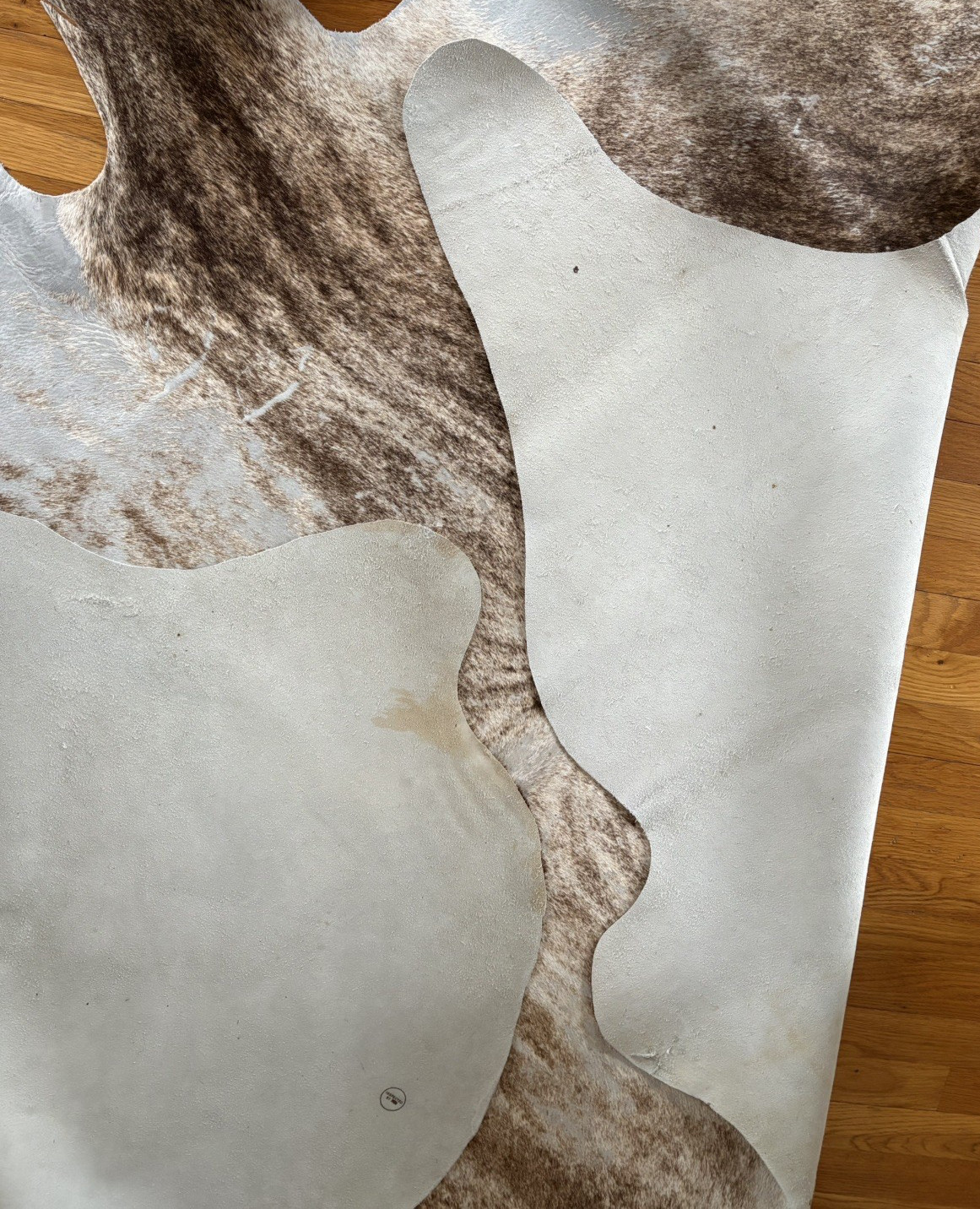 Brindle Gray Beige Natural Cowhide Rug 6 ft × 5.3 ft B.S. TRADING