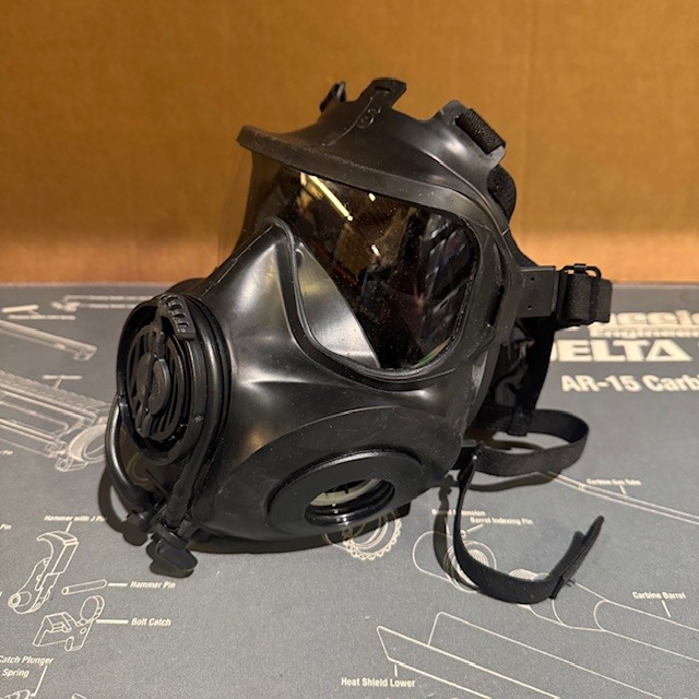Avon FM53/M53 CBRN gas mask. Size Small