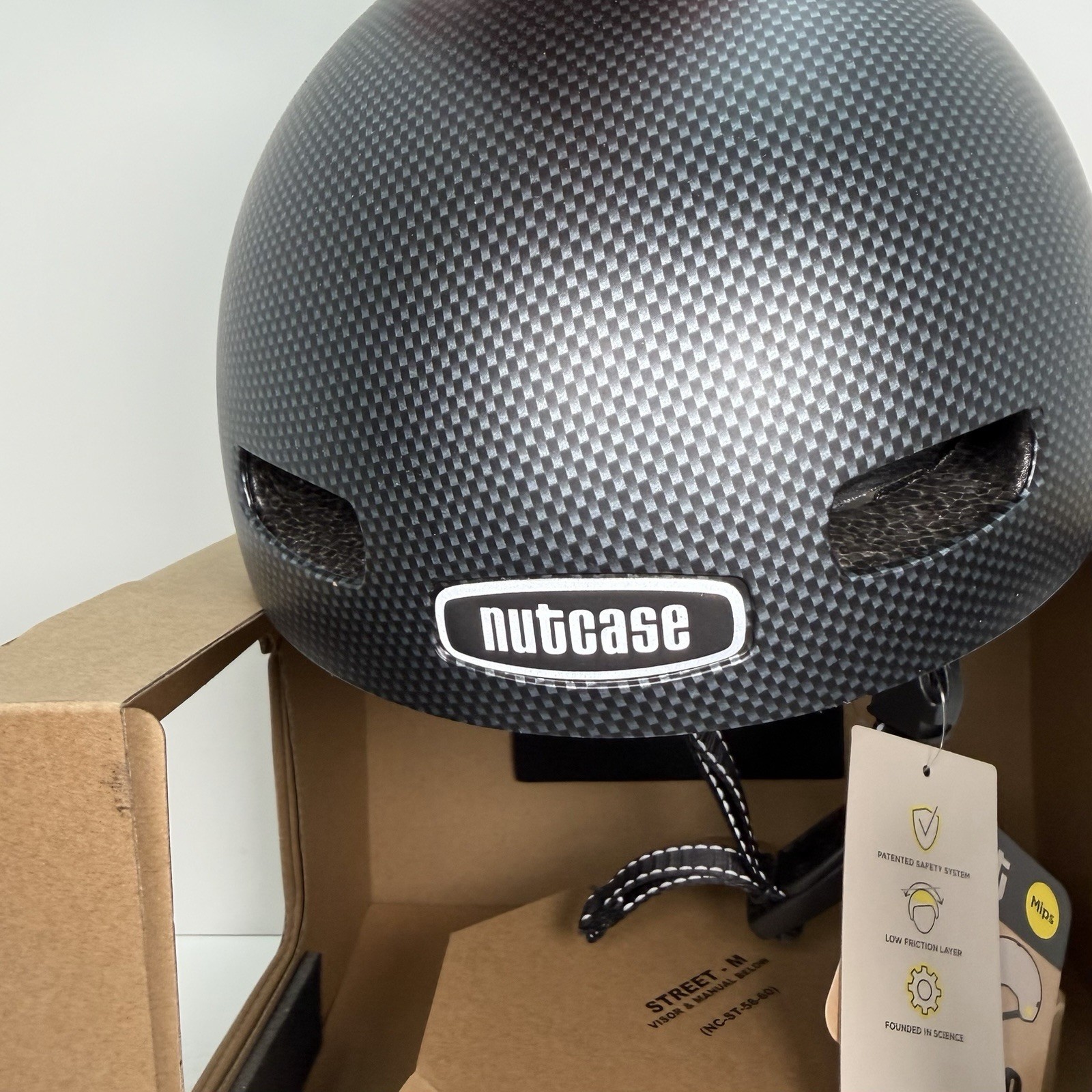 Nutcase - Medium - MIPS Helmet - From Scotland With Love - 22”-23.5” - NWT