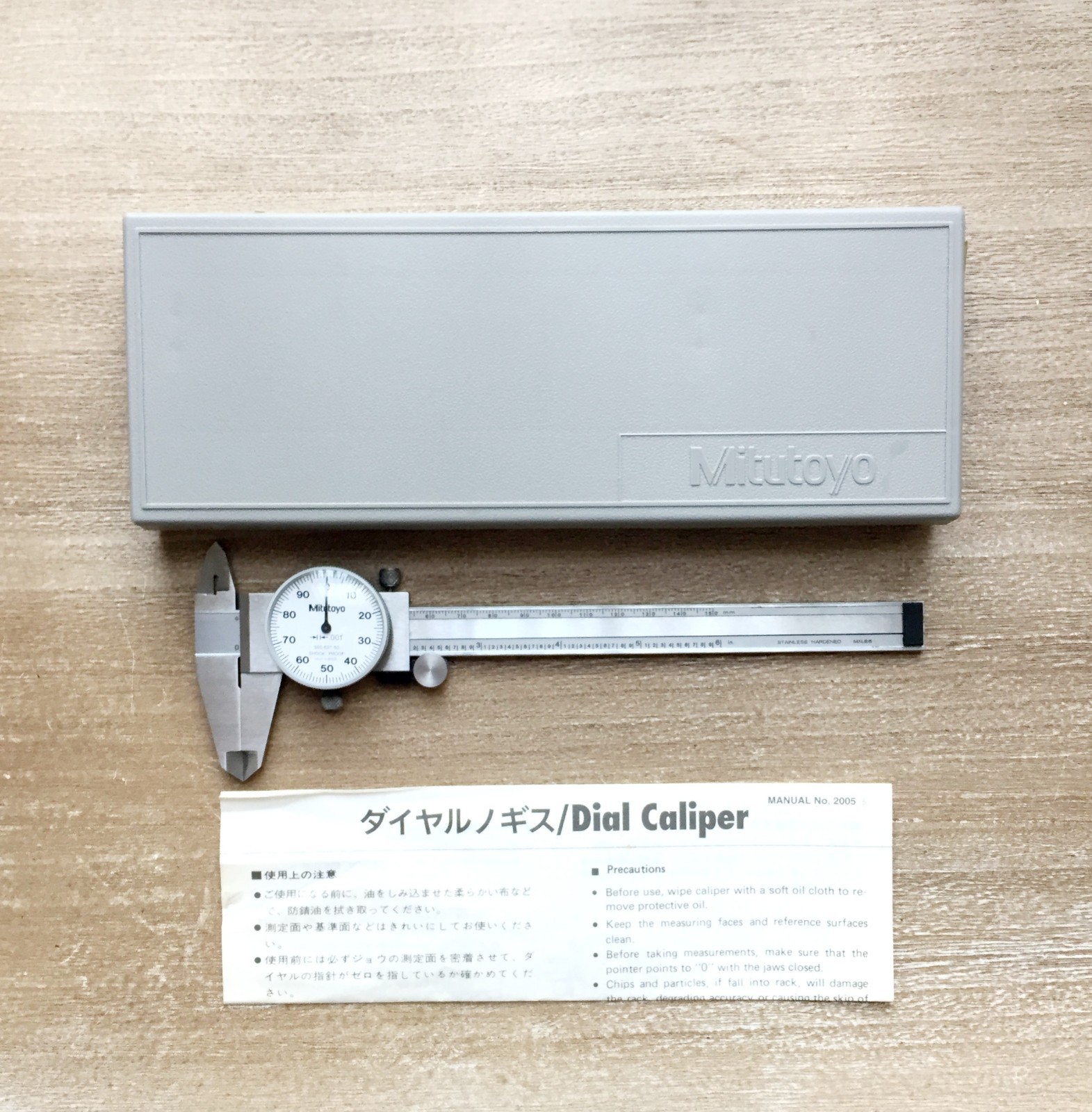 Mitutoyo Dial Caliper 6" Calibrated 505-637 .001" 6” With Case Made In JAPAN New