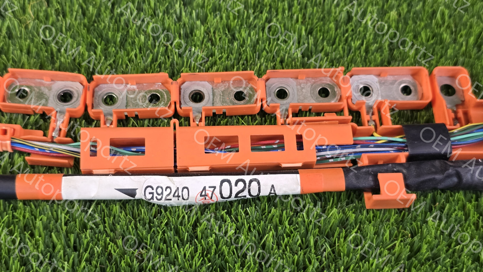 toyota Prius Hybrid 2004-2009 Battery Voltage Sensor with harness 89890-47092