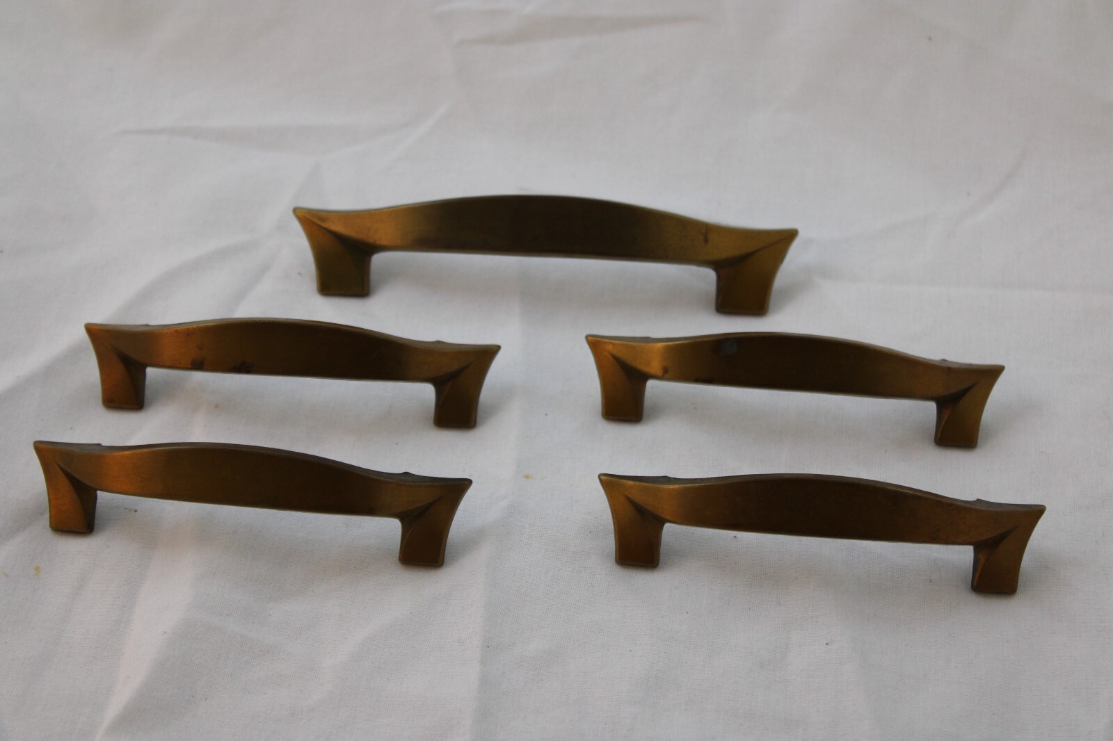 5 Vintage Keeler Brass Co Drawer Pulls Cabinet Handles MCM 7641 (4) & 7642 (1)