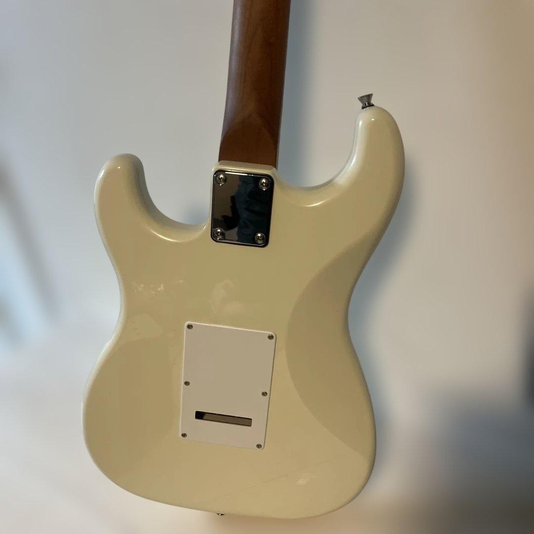 Busker's BST Standard ST-Style Roasted Maple Electric Guitar