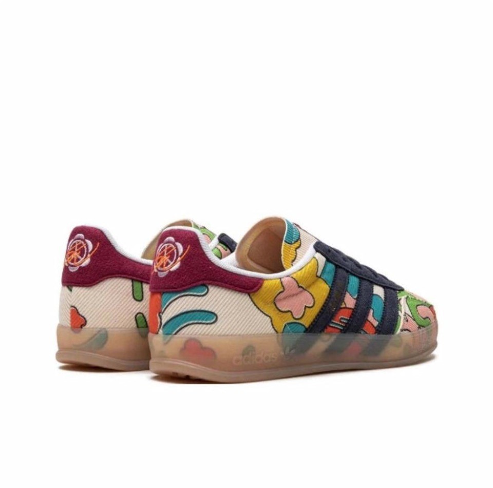 IG2849 Sean Wotherspoon × adida s Gazelle Indoor Corduroy Ecru Tint Shadow Navy