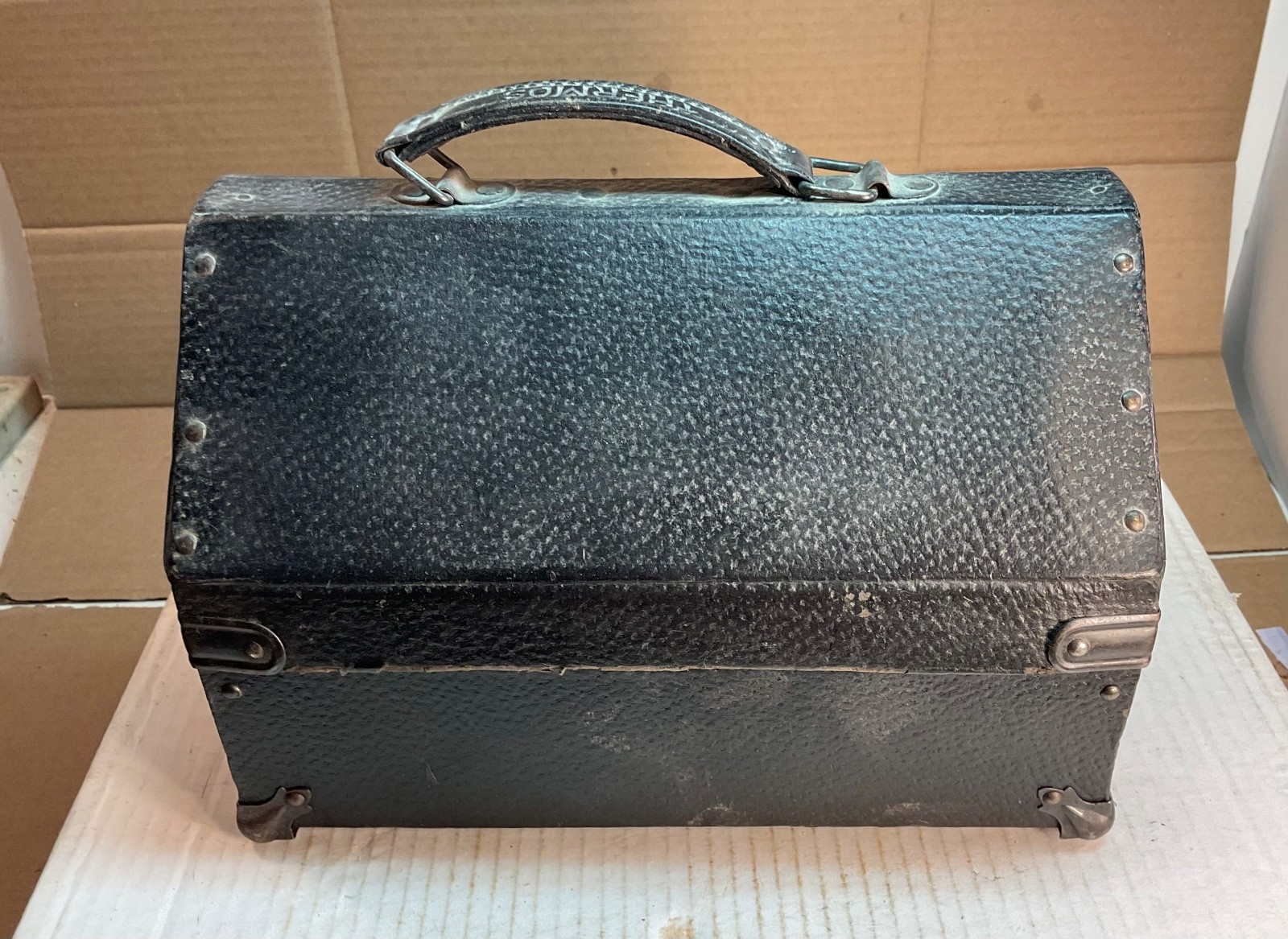 #330 RARE TYPE EARLY DOMED MINERS RAILROAD LUNCH PAIL DINNER BOX +THERMOS